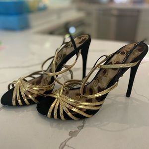 Sam Edelman Harlette Black and Gold Strap Heels.